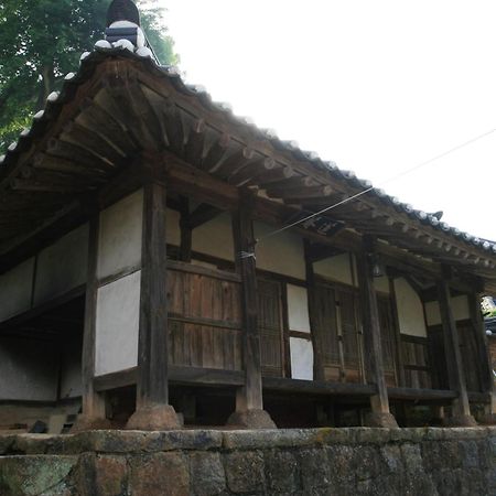 Jinrae Lee'S Traditional House Boseong Exterior foto