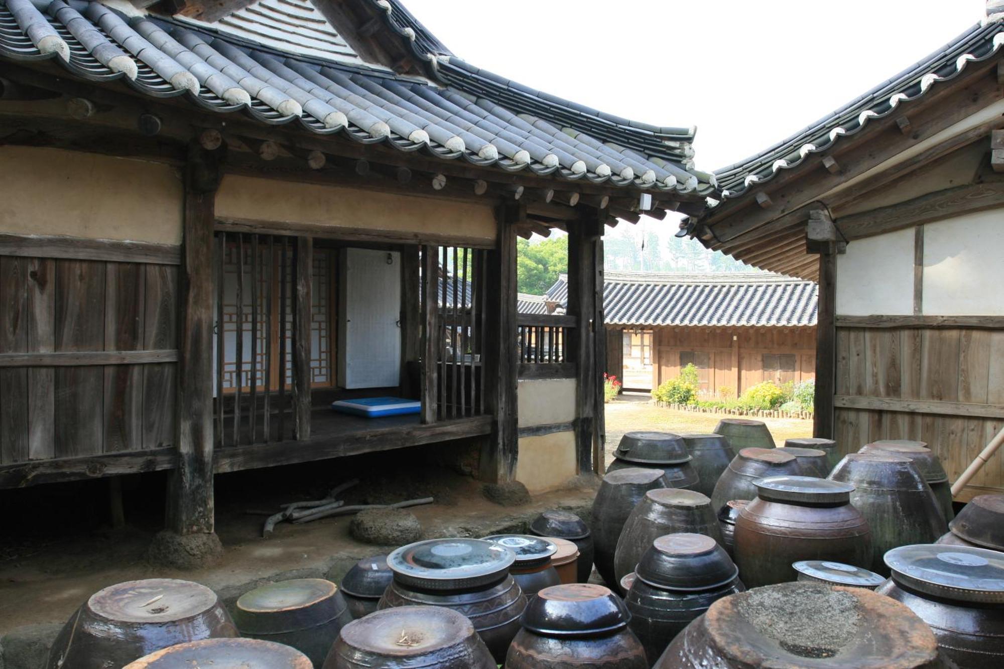 Jinrae Lee'S Traditional House Boseong Exterior foto