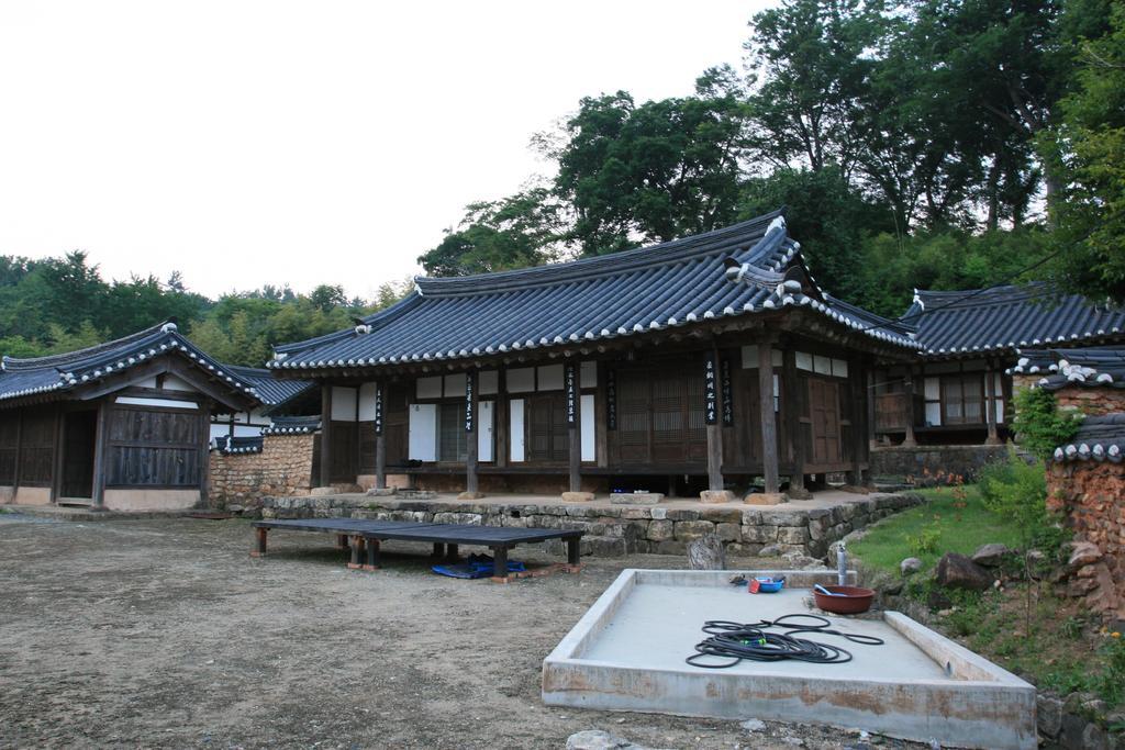 Jinrae Lee'S Traditional House Boseong Exterior foto