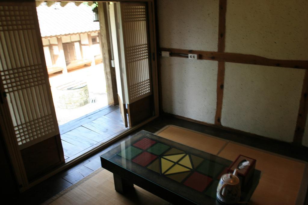 Jinrae Lee'S Traditional House Boseong Exterior foto