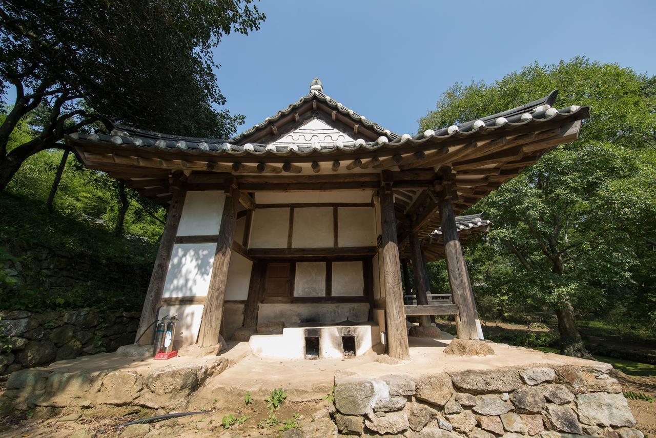Jinrae Lee'S Traditional House Boseong Exterior foto